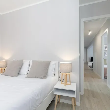 Apartment Luminoso Y Moderno En By *