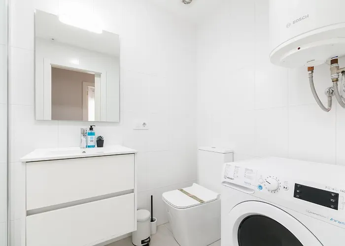 Luminoso Y Moderno En By * Vigo