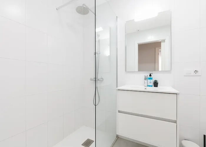 Luminoso Y Moderno En By Vigo