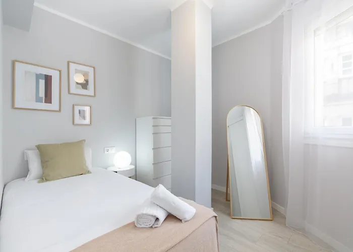 Luminoso Y Moderno En By Apartmán